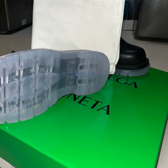 Boots - Picture 6 of 6